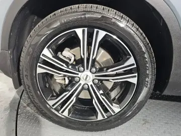 2022 Volvo XC40 с пробегом 34 147 км