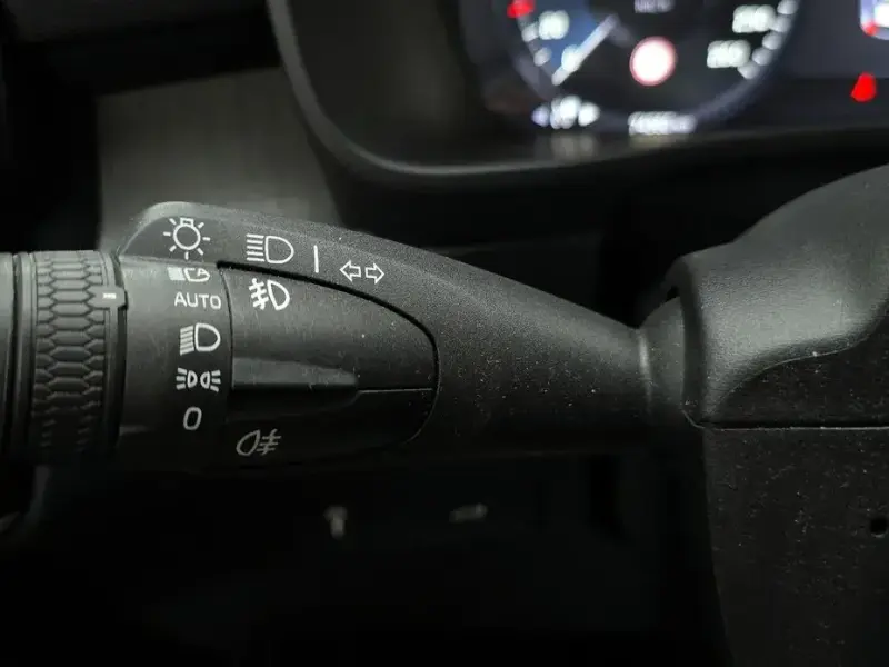 2021 Volvo XC40 с пробегом 74 360 км