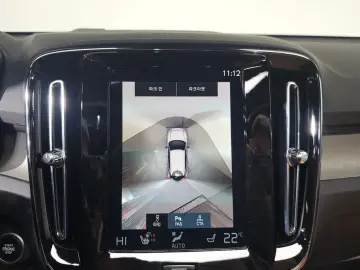 2022 Volvo XC40 с пробегом 34 147 км