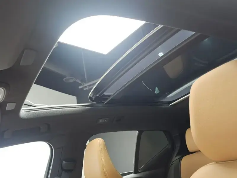 2022 Volvo XC40 с пробегом 34 147 км