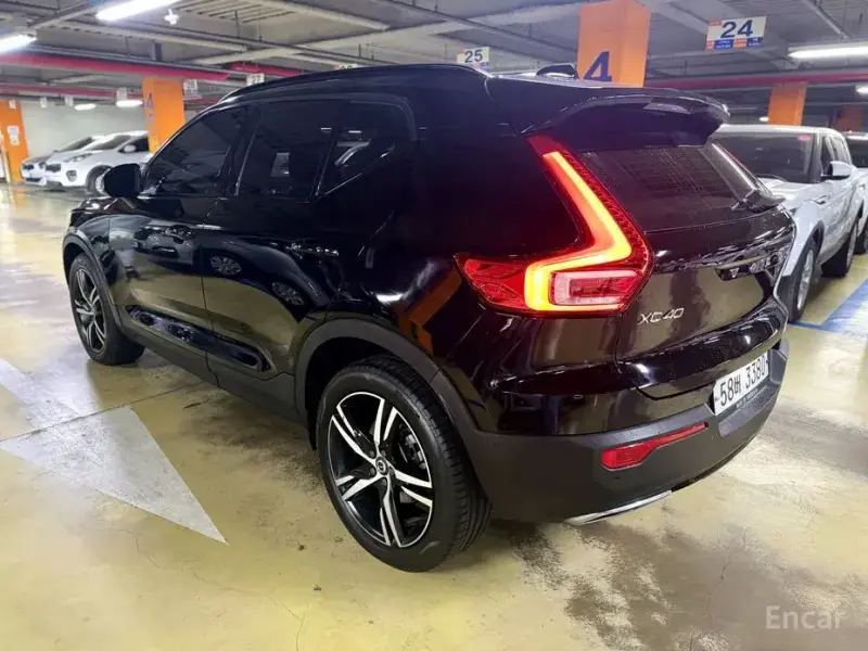 2018 Volvo XC40 с пробегом 118 465 км