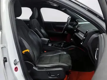 2019 Volvo XC40 с пробегом 137 097 км