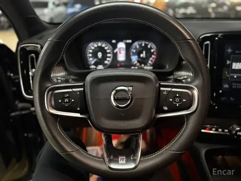 2018 Volvo XC40 с пробегом 118 465 км