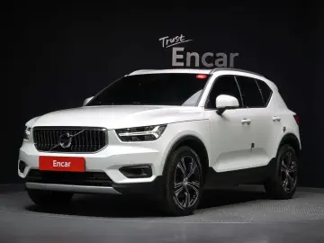 2020 Volvo XC40 с пробегом 56 631 км