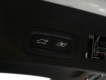 2020 Volvo XC40 с пробегом 49 623 км