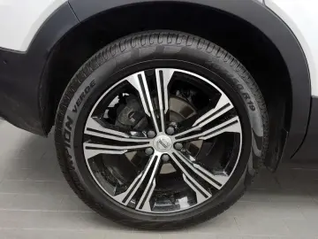 2020 Volvo XC40 с пробегом 56 631 км