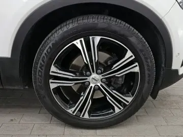2020 Volvo XC40 с пробегом 56 631 км