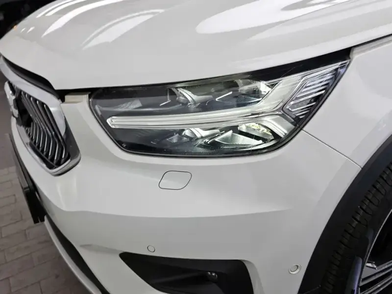 2020 Volvo XC40 с пробегом 56 631 км