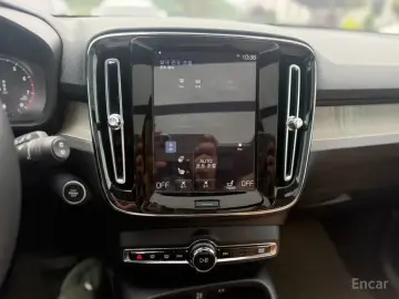 2020 Volvo XC40 с пробегом 61 727 км