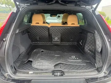 2020 Volvo XC40 с пробегом 61 727 км