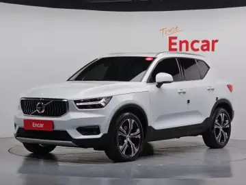 2021 Volvo XC40 с пробегом 31 037 км