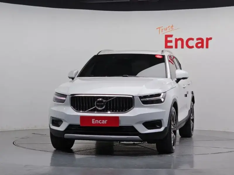 2021 Volvo XC40 с пробегом 31 037 км