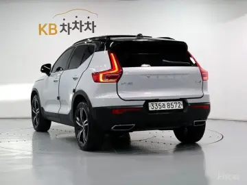 2020 Volvo XC40 с пробегом 40 117 км