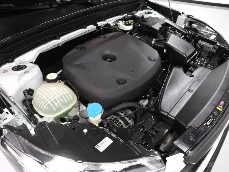 2020 Volvo XC40 с пробегом 40 117 км