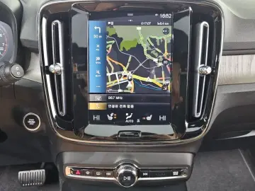 2021 Volvo XC40 с пробегом 31 037 км