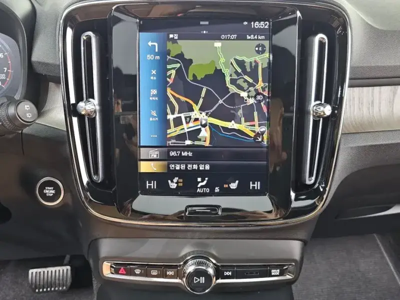 2021 Volvo XC40 с пробегом 31 037 км