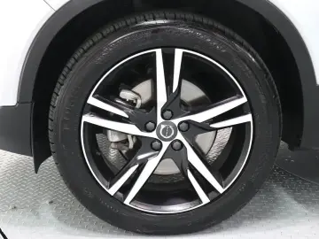 2020 Volvo XC40 с пробегом 40 117 км