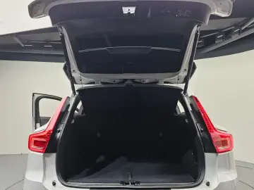 2021 Volvo XC40 с пробегом 31 037 км