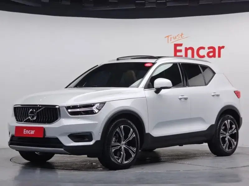 2019 Volvo XC40 с пробегом 25 367 км