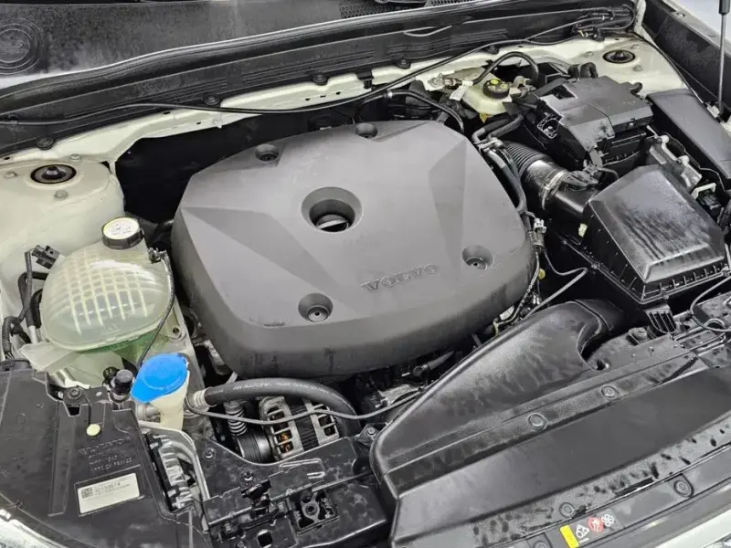 2019 Volvo XC40 с пробегом 25 367 км