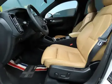 2021 Volvo XC40 с пробегом 31 743 км