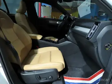2021 Volvo XC40 с пробегом 31 743 км