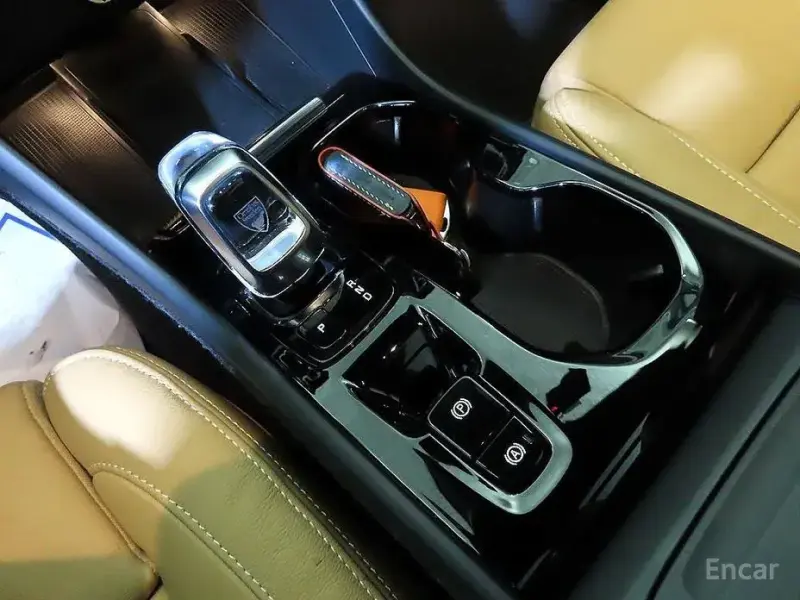 2022 Volvo XC40 с пробегом 36 816 км