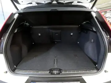 2022 Volvo XC40 с пробегом 36 816 км