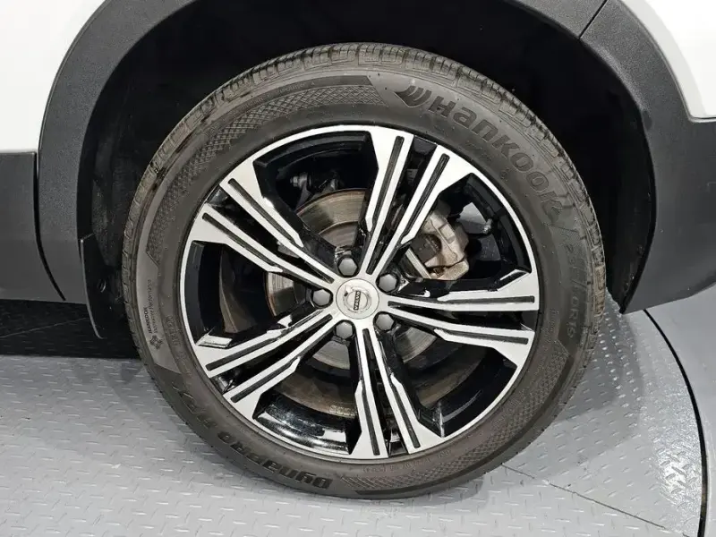 2019 Volvo XC40 с пробегом 38 751 км