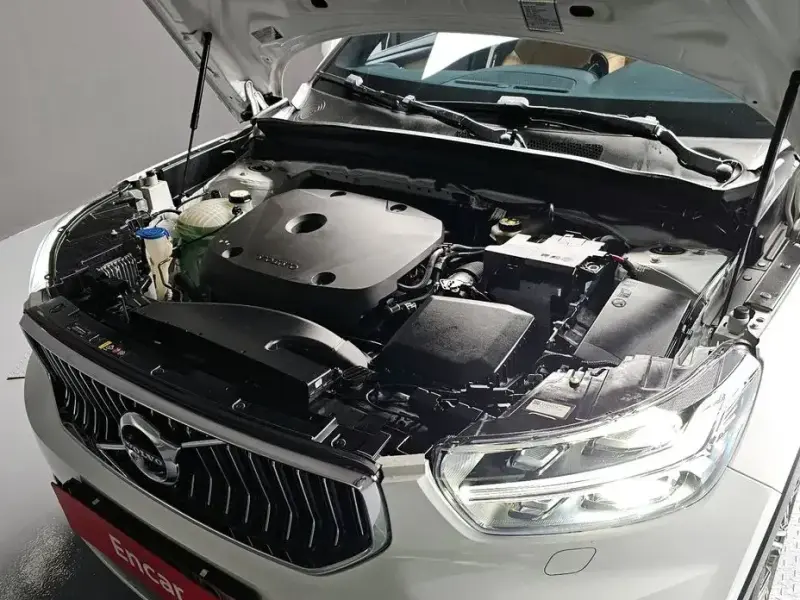 2019 Volvo XC40 с пробегом 38 751 км