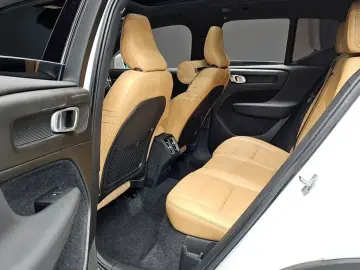 2019 Volvo XC40 с пробегом 38 751 км