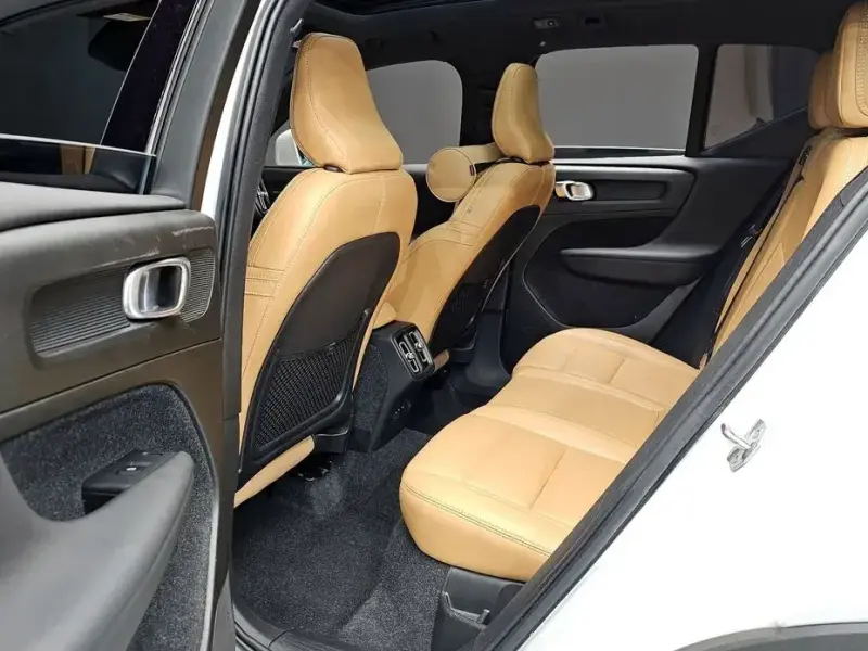 2019 Volvo XC40 с пробегом 38 751 км