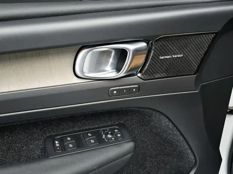 2019 Volvo XC40 с пробегом 38 751 км