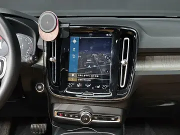 2019 Volvo XC40 с пробегом 38 751 км