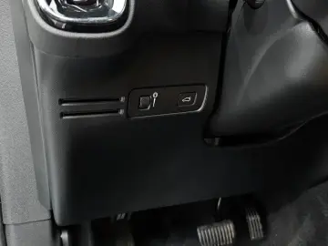 2019 Volvo XC40 с пробегом 38 751 км