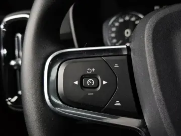 2019 Volvo XC40 с пробегом 38 751 км