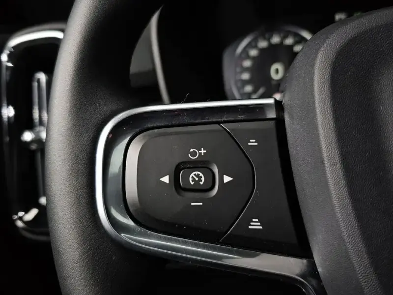 2019 Volvo XC40 с пробегом 38 751 км