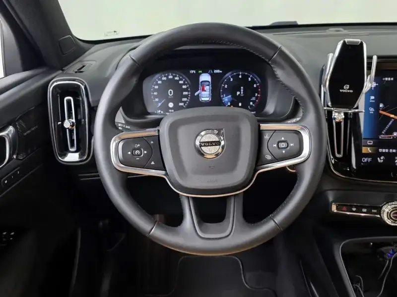 2021 Volvo XC40 с пробегом 7 518 км