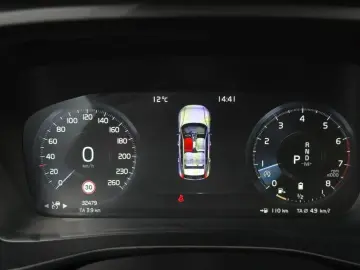 2021 Volvo XC40 с пробегом 32 479 км
