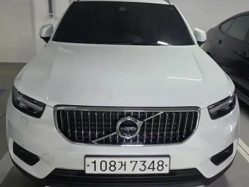 2020 Volvo XC40 с пробегом 41 500 км