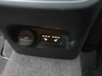 2021 Volvo XC40 с пробегом 32 479 км