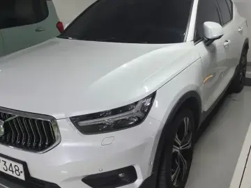 2020 Volvo XC40 с пробегом 41 500 км