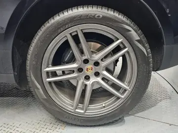2019 Porsche Macan с пробегом 57 970 км
