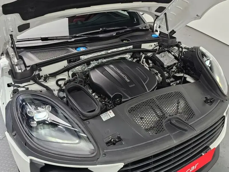 2021 Porsche Macan с пробегом 49 096 км