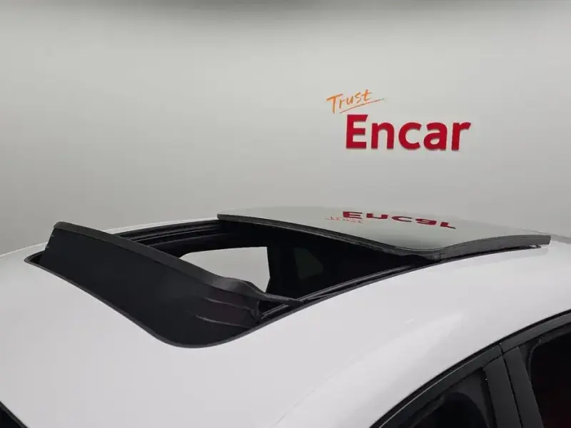 2021 Porsche Macan с пробегом 49 096 км