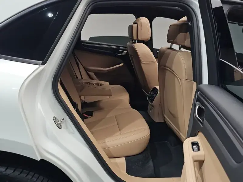 2021 Porsche Macan с пробегом 4 970 км
