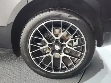 2021 Porsche Macan с пробегом 59 691 км