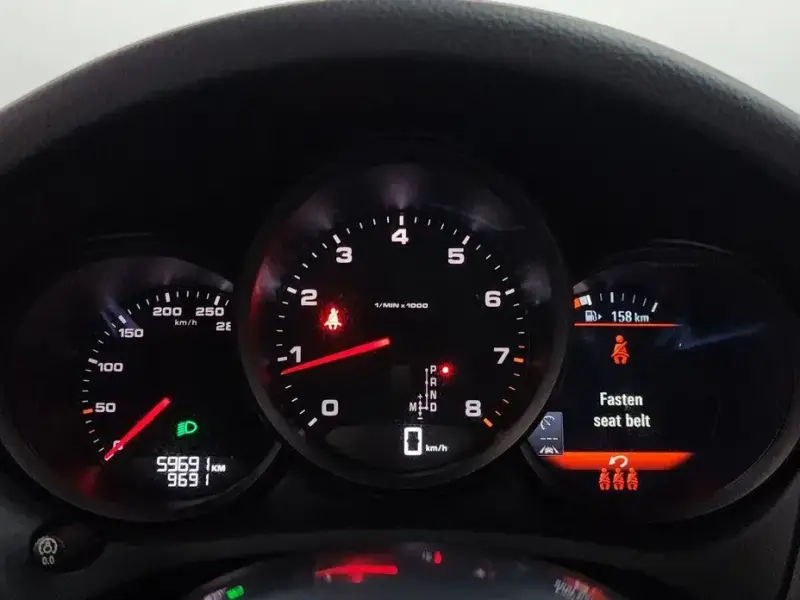 2021 Porsche Macan с пробегом 59 691 км