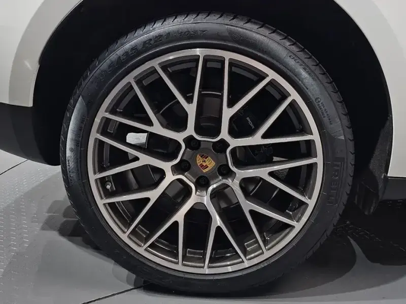 2021 Porsche Macan с пробегом 4 970 км