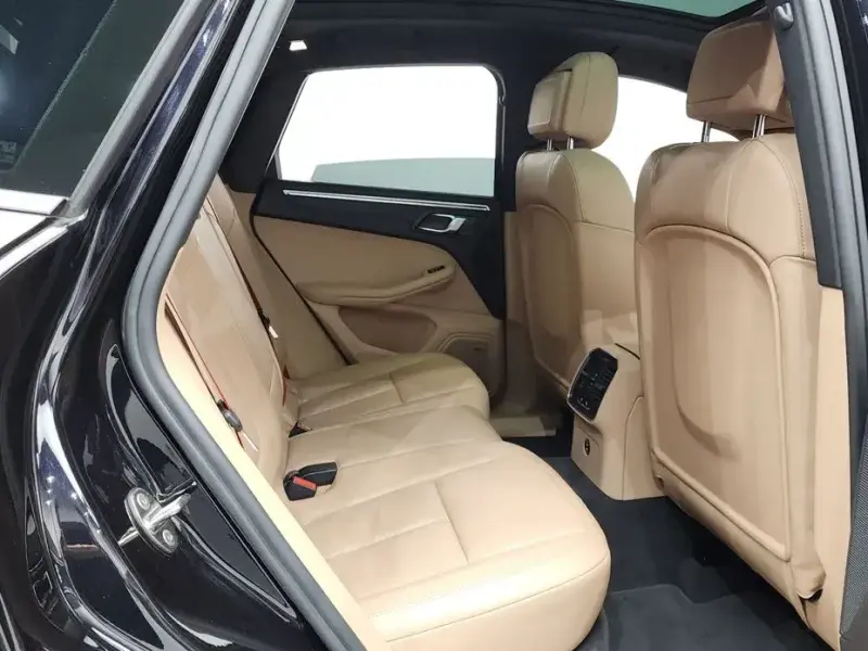 2021 Porsche Macan с пробегом 59 691 км